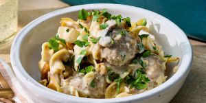 Recette Dump and Bake Meatball Stroganoff