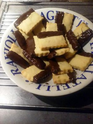 Recette Sablés trempés au chocolat