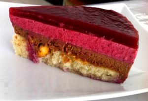 Recette Entremet fruits rouges et chocolat au lait