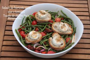 Recette Salade des haricots verts aux 2 tomates et toasts de chèvre frais