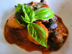 Recette Ragoût de pommes de terre en sauce tomate