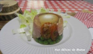 Recette Œuf mollet en gelée ou aspic à la poitrine fumée et petits pois