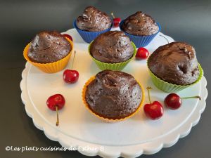 Recette Muffins au chocolat et cerises façon forêt noire