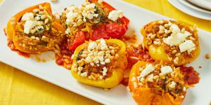 Recette Greek Stuffed Peppers—the Delicious All-in-One Meal We'll Make on Repeat