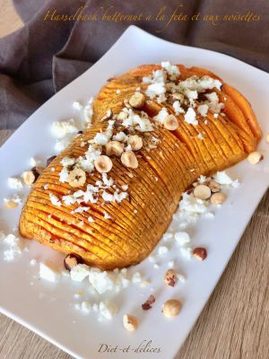 Recette Hasselback butternut à la feta et aux noisettes