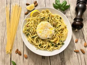 Recette Linguine aux courgettes, citron et burrata