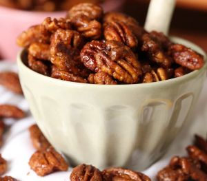 Recette Recette de pacanes caramélisées la plus facile et rapide à faire!