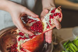 Recette What Pomegranate Seeds Can Do for Your Heart, Gut, Skin, and More