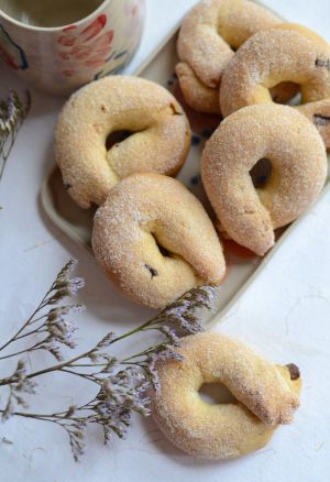 Recette Biscuits secs aux pépites de chocolat - ciambelle da inzuppo con gocce di ciocolato