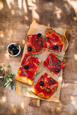 Recette Pizza all’Andrea (pissalandrea) ou la focaccia à la tomate typique de ligurie