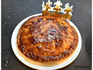 Recette Galette des rois aux pommes à la crème d'amandes - Recette en vidéo