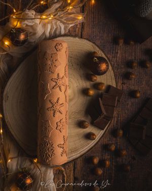 Recette Bûche Merveille chocolat, noisette et meringue de Yann COUVREUR