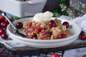 Recette Crumble sain aux pommes canneberges et avoine