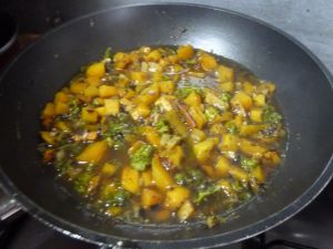 Recette Soupe de courge épicée (avec carotte, pomme de terre et chou)