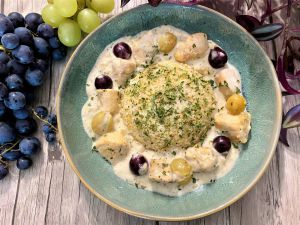 Recette Poulet sauce au vin blanc et raisins frais