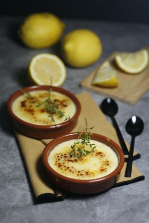 Recette Crème brulée au citron et au thym