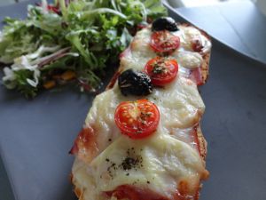 Recette Baguette pizza (tartine gratinée)