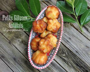 Recette Petits gâteaux antillais ( ananas, noix de coco, rhum)