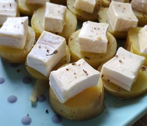 Recette Bouchées de pommes de terre aux mini Pavés d'Affinois à la truffe