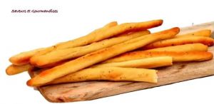 Recette Gressins maison à la fleur de sel et au poivre – Recette facile et croustillante