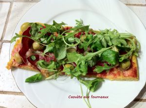 Recette Galette de polenta façon pizza à la tomates, artichauts et coppa
