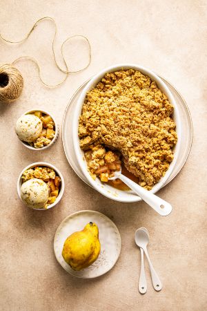 Recette Crumble Poires & coings au pralin