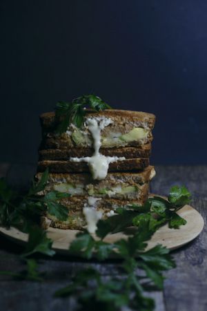 Recette Croque-monsieur à la viande confite chaource et avocat