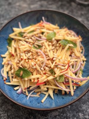 Recette Salade croquante de pomme, oignon rouge, menthe