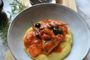 Recette Baccalà in umido - morue à la tomate et polenta