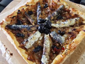 Recette Tarte aux Oignons et Sardines au Piment : Recette Savoureuse