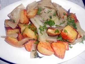 Recette Pommes  de  terre  roties  au romarin et  cotes  de blettes