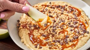 Recette We Tried This Grandma's Viral Dessert Dip and It's a '15/10'