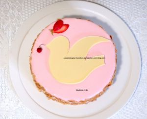 Recette Colombier version Christophe Michalak : biscuit pain de Gênes, confit fraise, crème mousseline amande