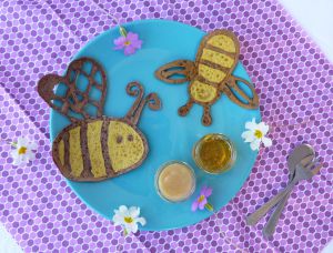 Recette Petites crêpes abeille et pâte à tartiner miel-amande