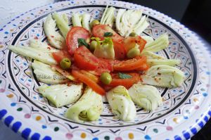 Recette Salade fenouil-tomates- olives et vinaigrette a l'aïl