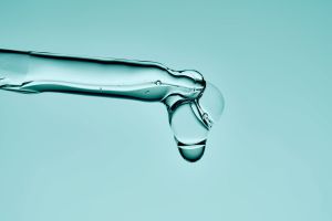 Recette We Asked a Dermatologist If It's Safe to Use Retinol When You Don't Have Acne